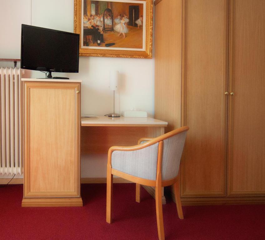 Hotel Dischma - Free Bus And Train Ticket Paradiso Rom bilde