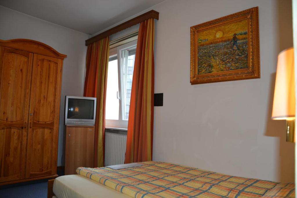 Hotel Dischma - Free Bus And Train Ticket Paradiso Rom bilde