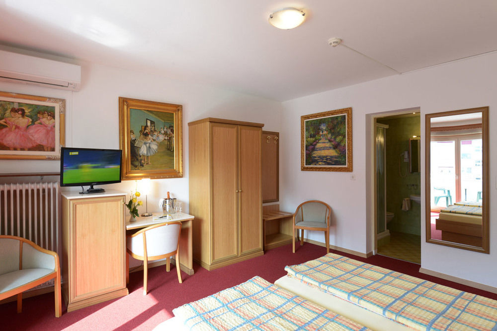 Hotel Dischma - Free Bus And Train Ticket Paradiso Eksteriør bilde